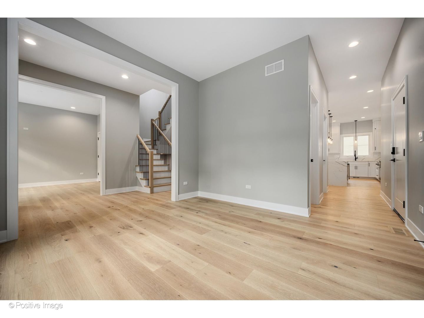 6144 N Nickerson Avenue Property Photo 6