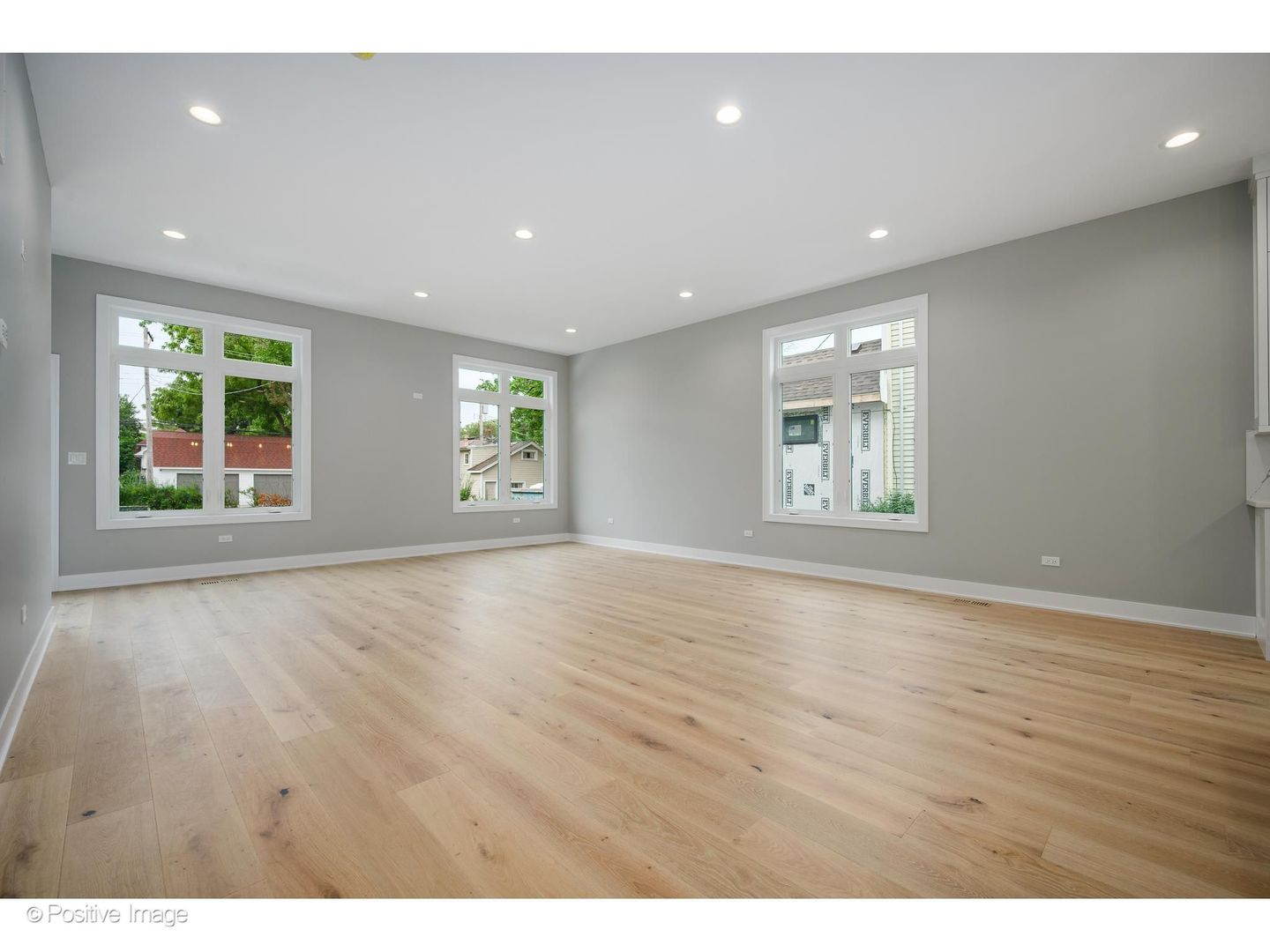 6144 N Nickerson Avenue Property Photo 12
