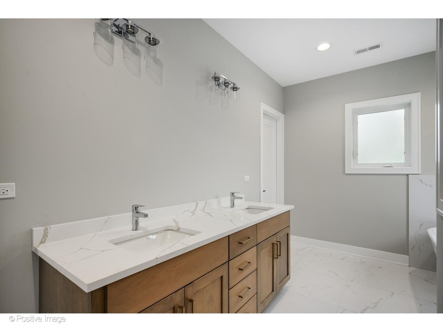 6144 N Nickerson Avenue Property Photo 21