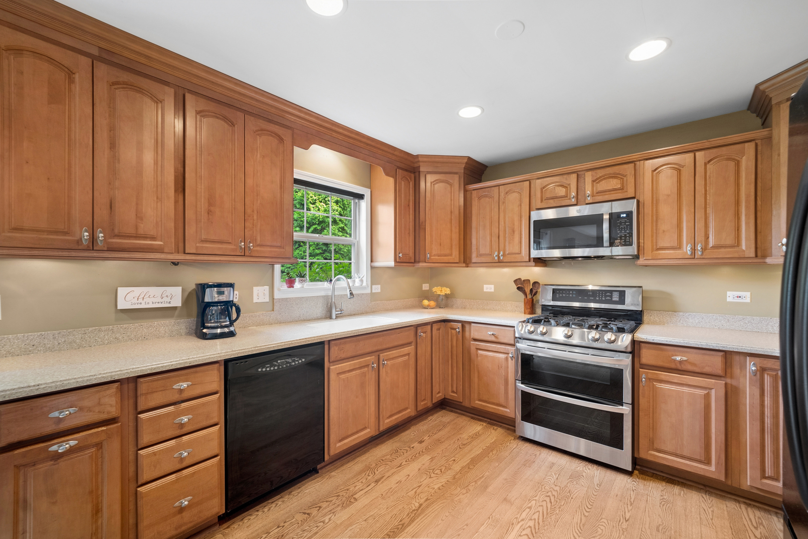 2105 Bent Tree Drive Property Photo 4