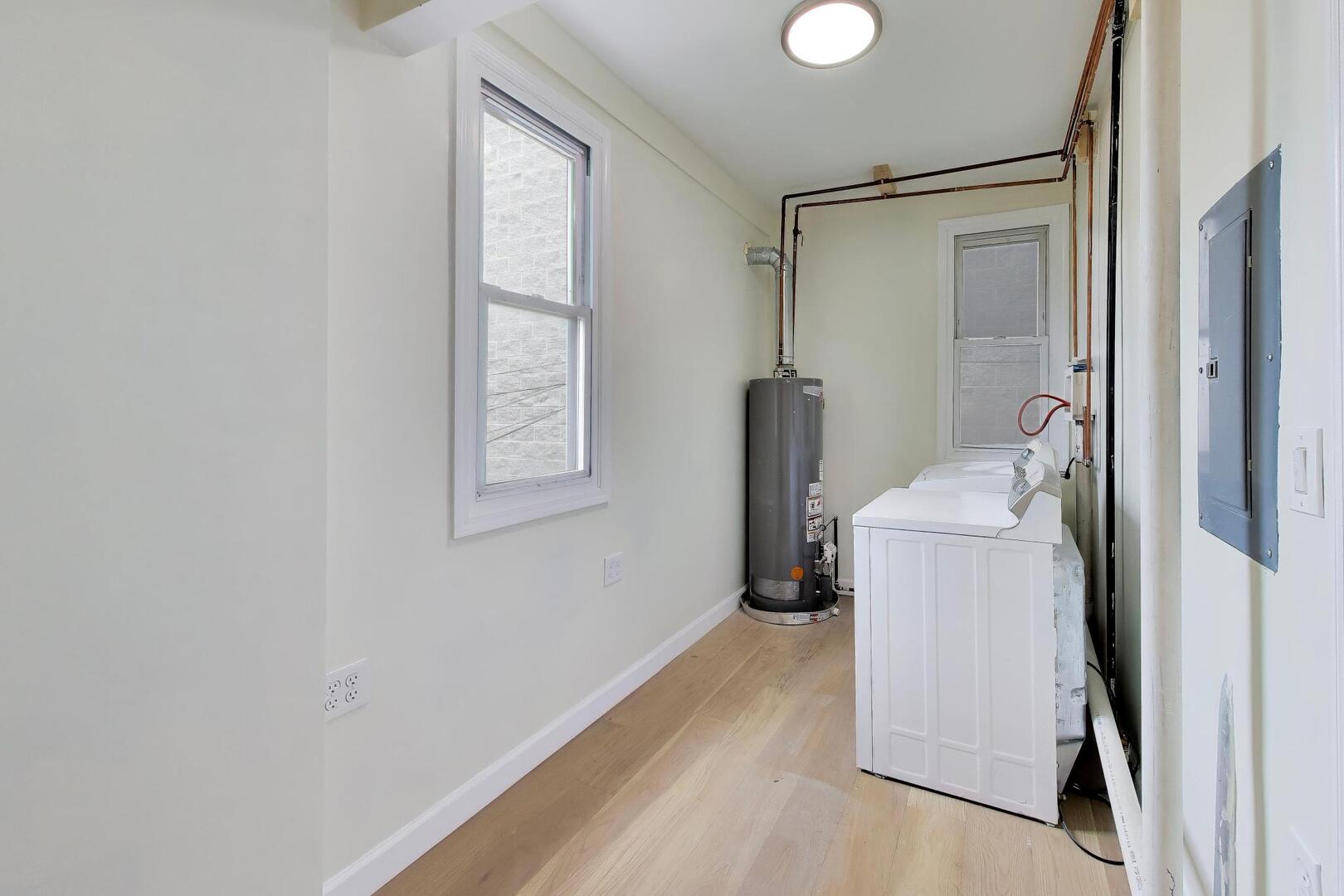 3450 W Diversey Avenue Property Photo 9