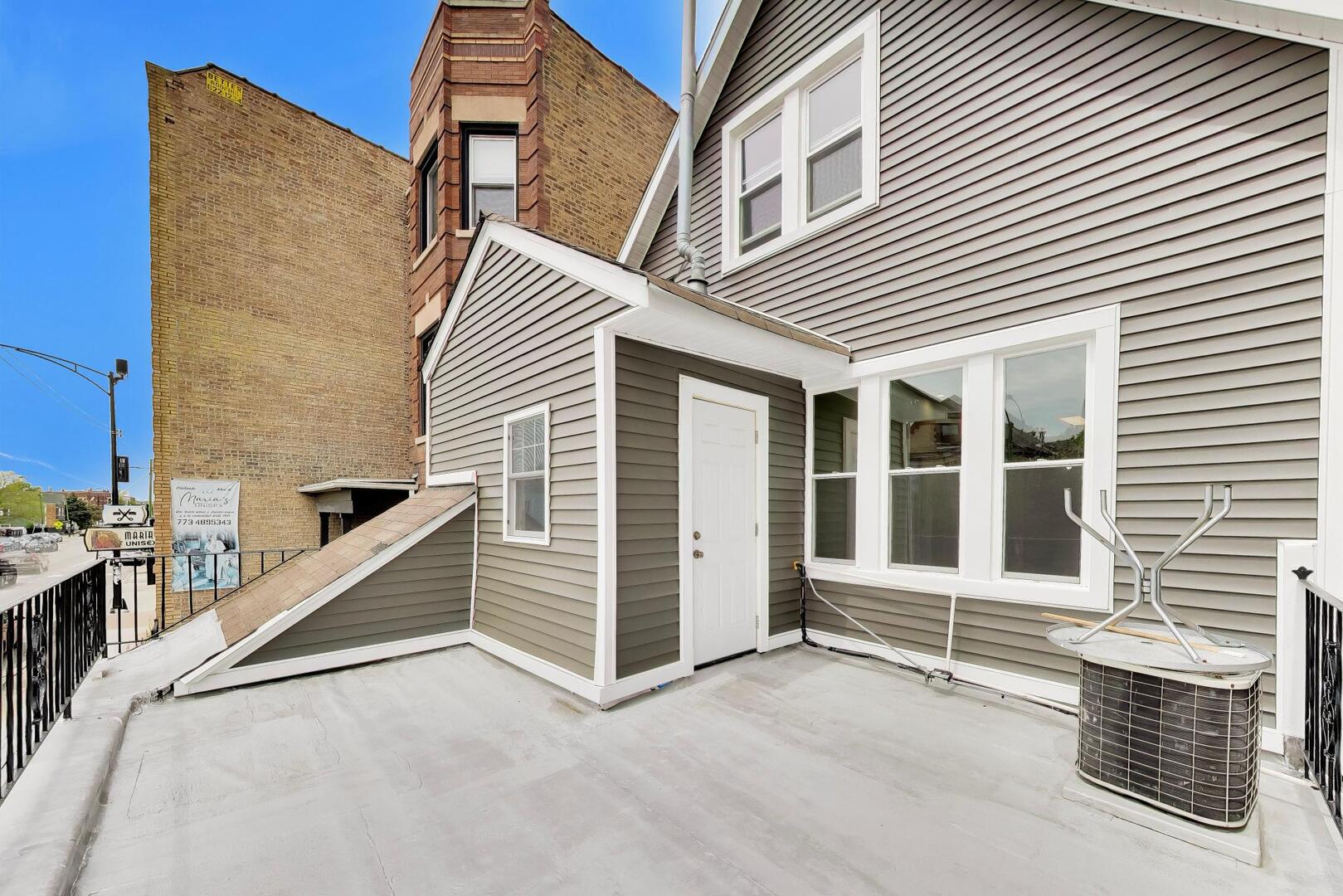 3450 W Diversey Avenue Property Photo 15