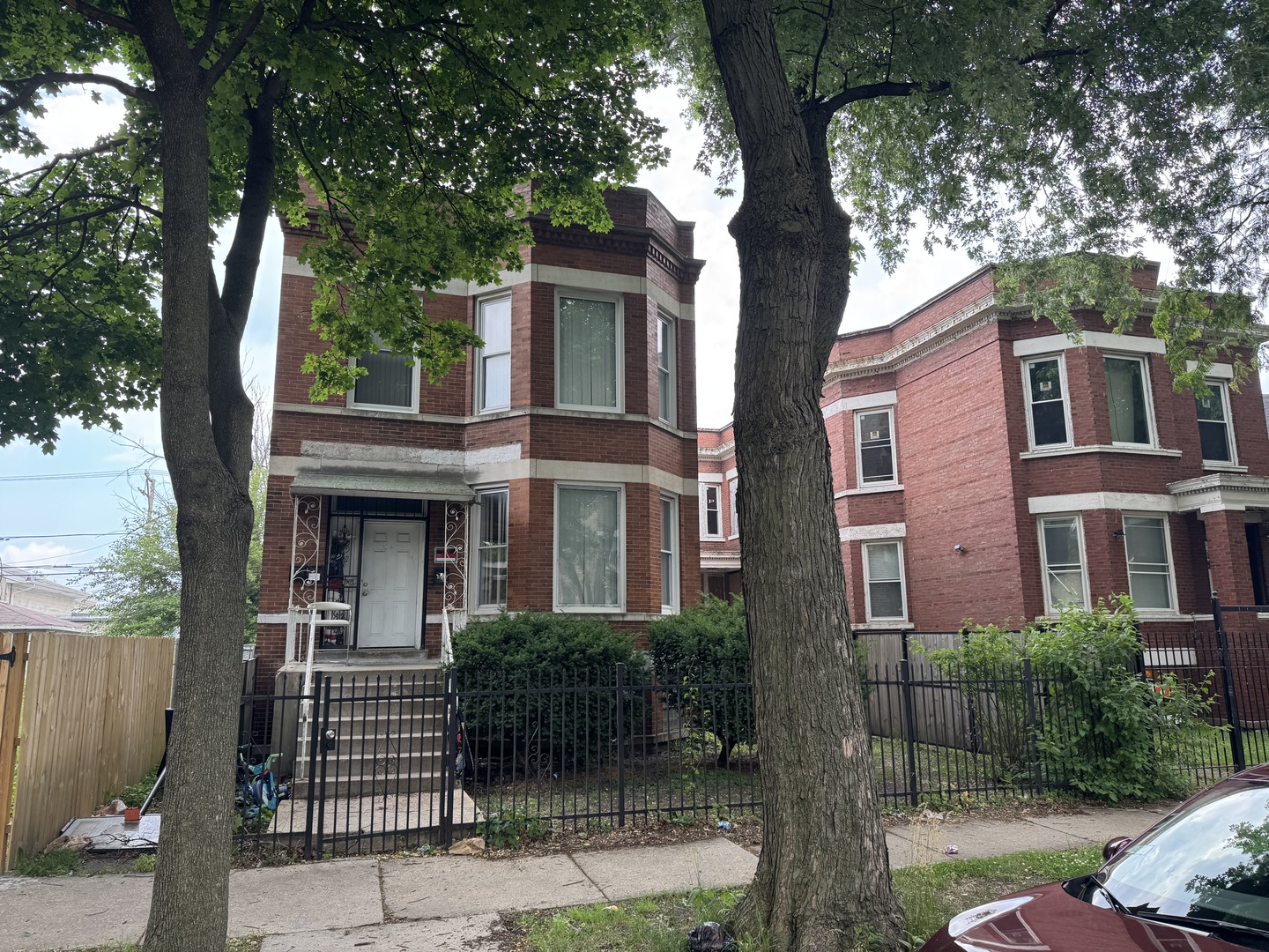 6515 S Marshfield Avenue Property Photo 1
