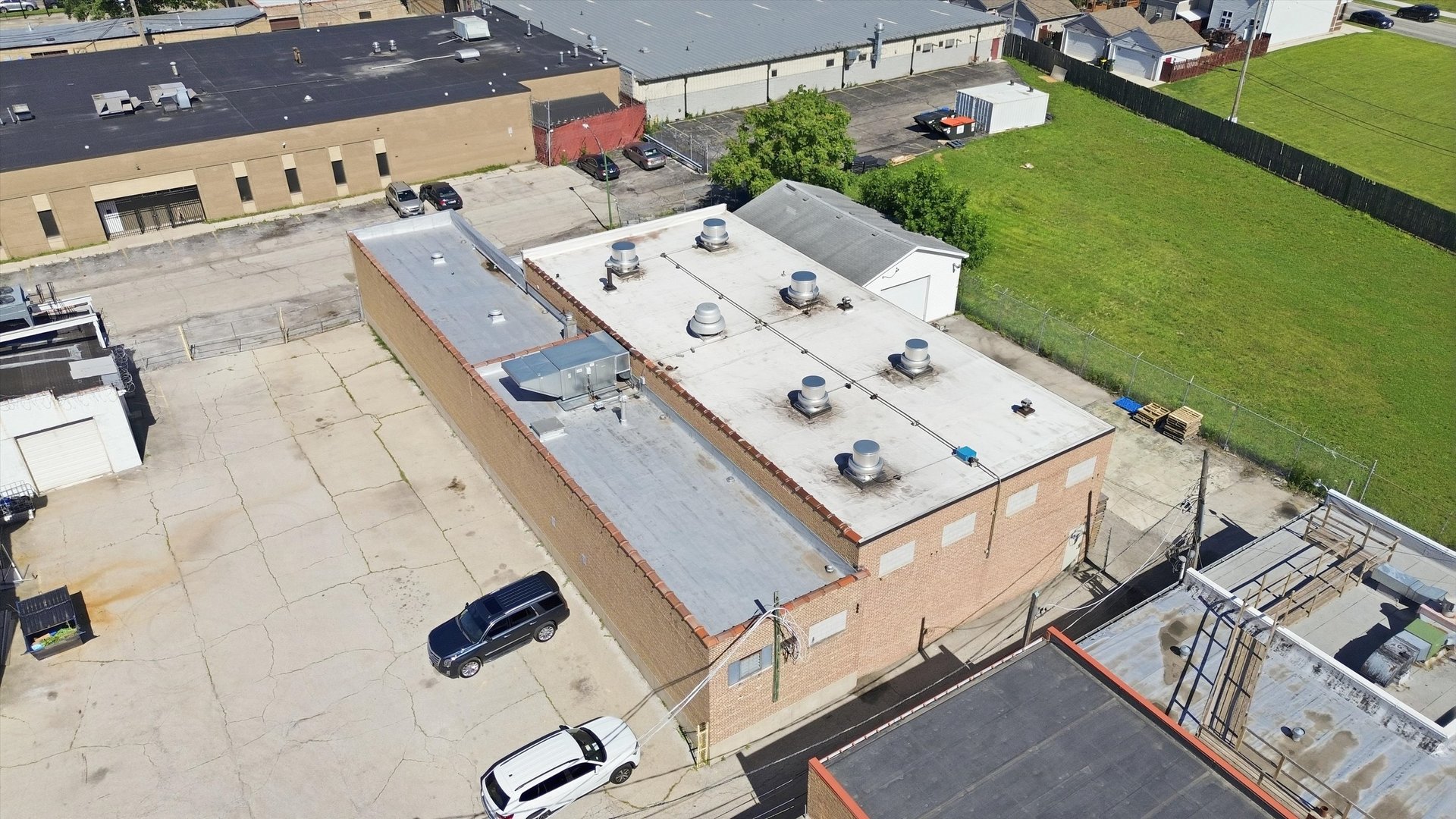 1831 N Lorel Avenue Property Photo 27