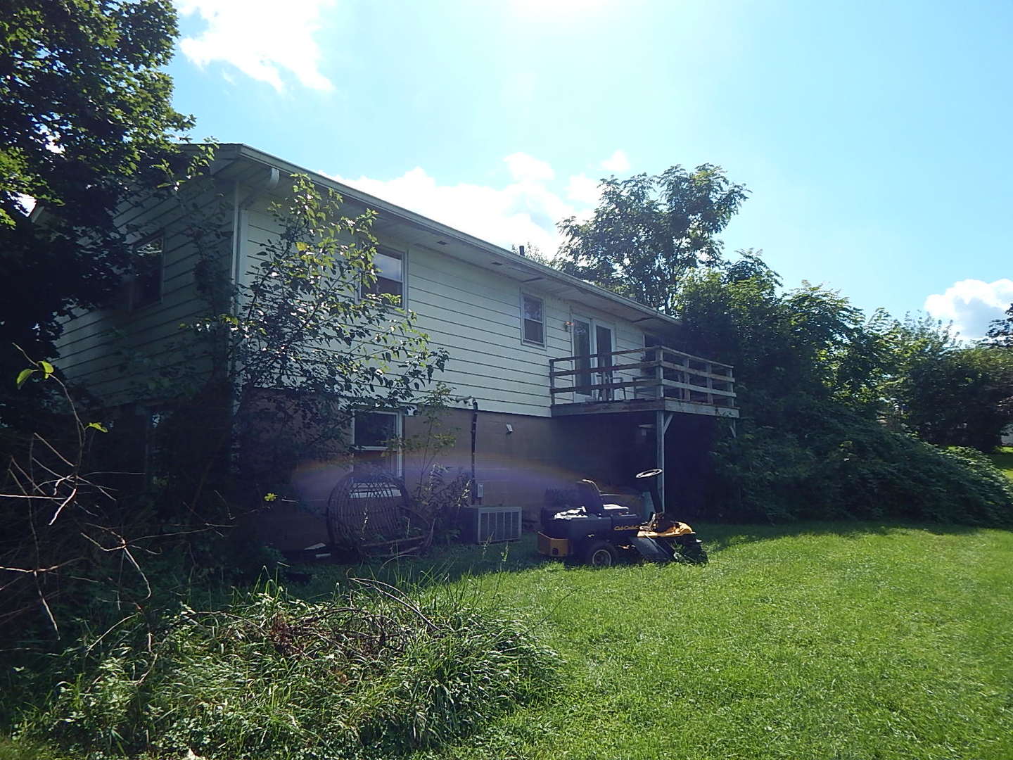 109 E 6th Street Property Photo 2