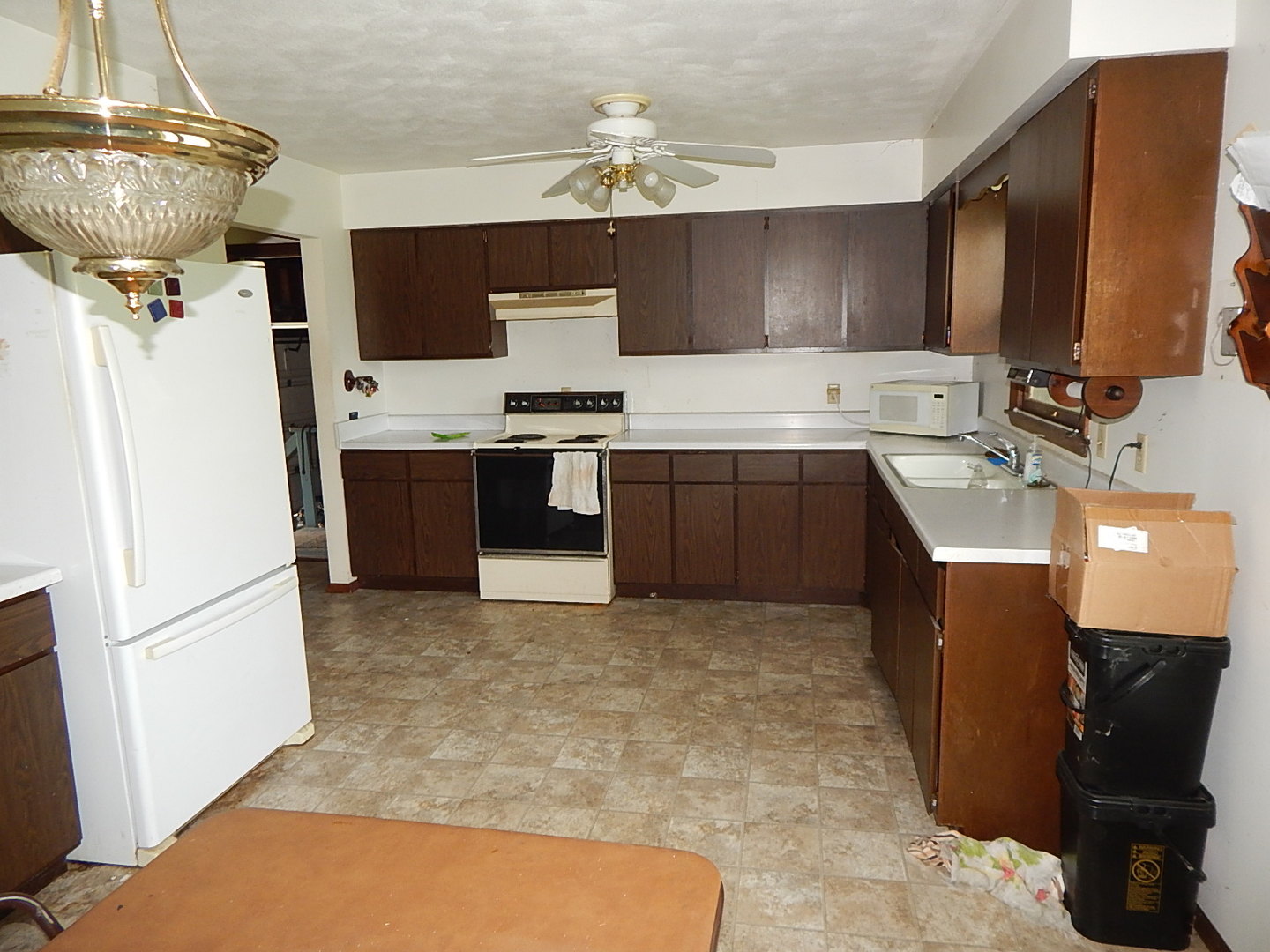 109 E 6th Street Property Photo 5