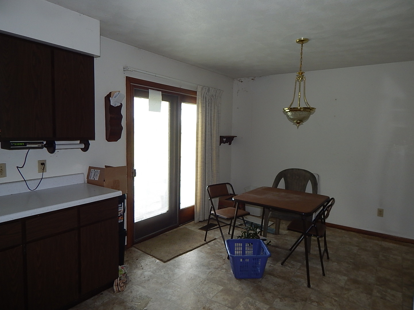 109 E 6th Street Property Photo 6