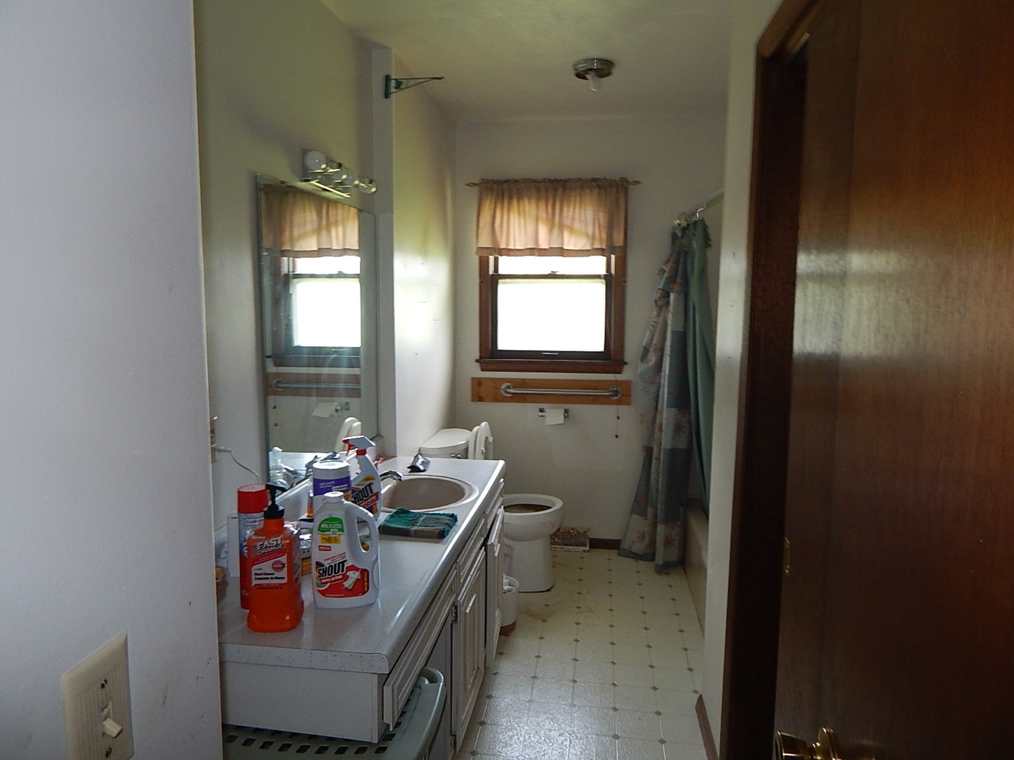 109 E 6th Street Property Photo 25