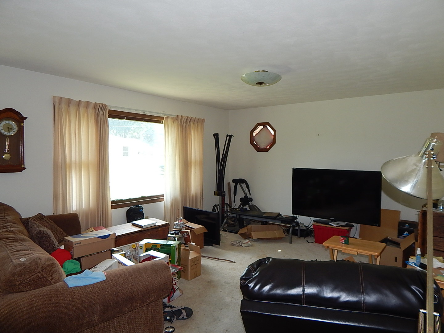 109 E 6th Street Property Photo 26