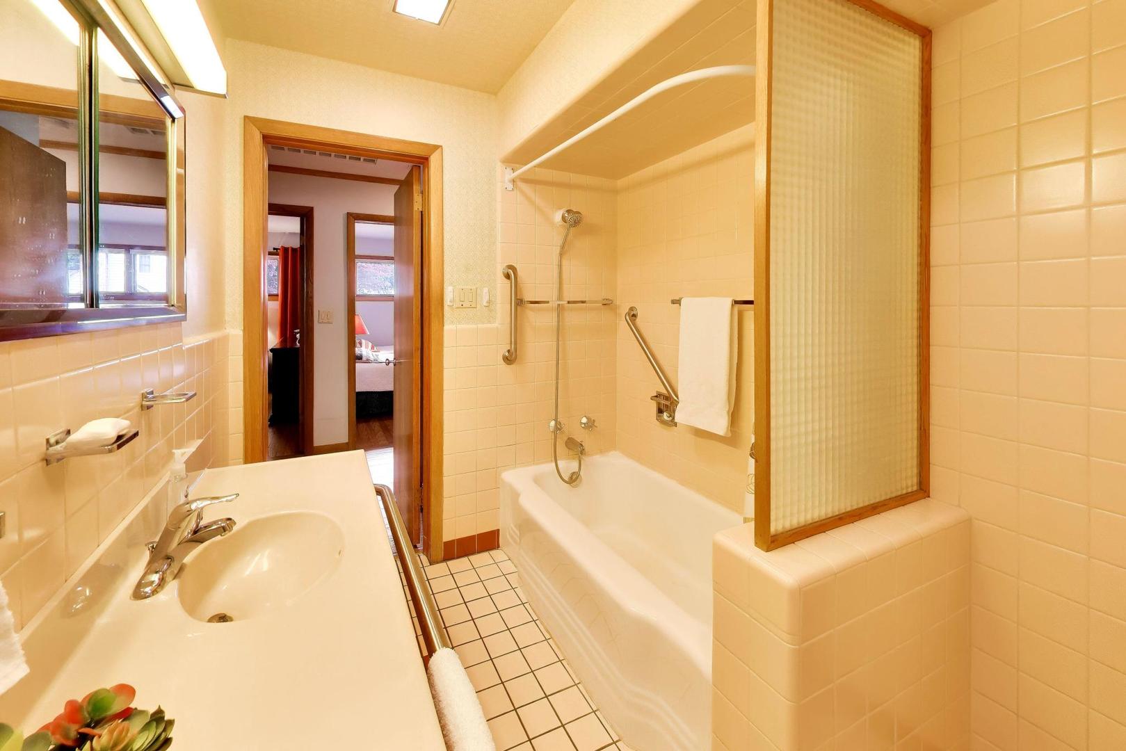 221 Ingleside Avenue Property Photo 25