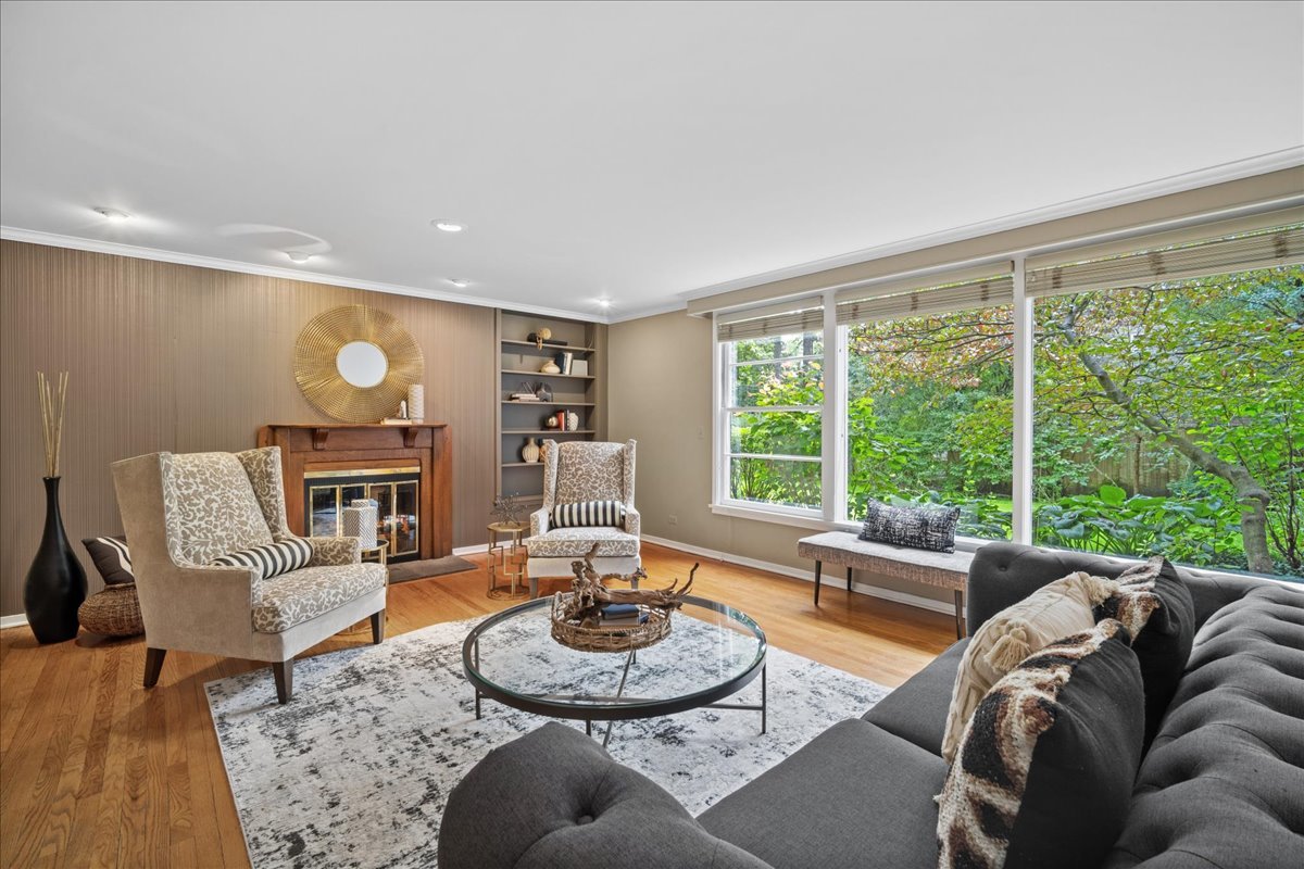 1557 Cavell Avenue Property Photo 4