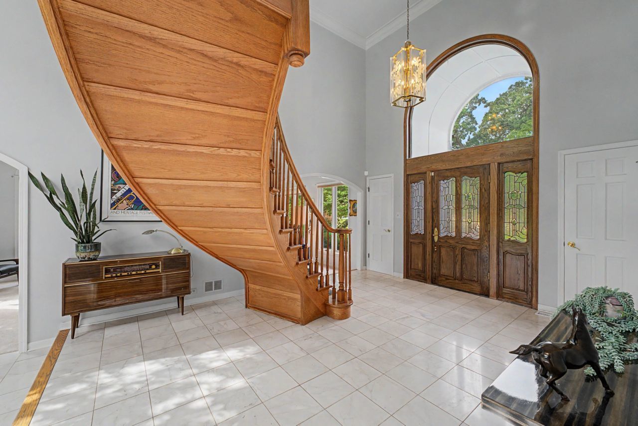 8763 Carlisle Court Property Photo 8