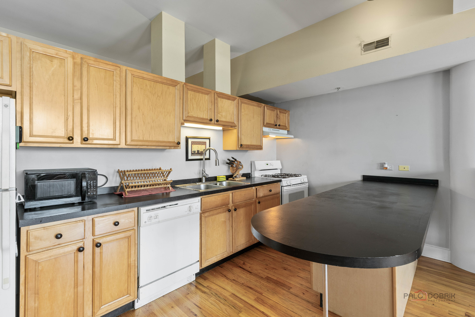 165 N Canal Street 1205 Property Photo 17