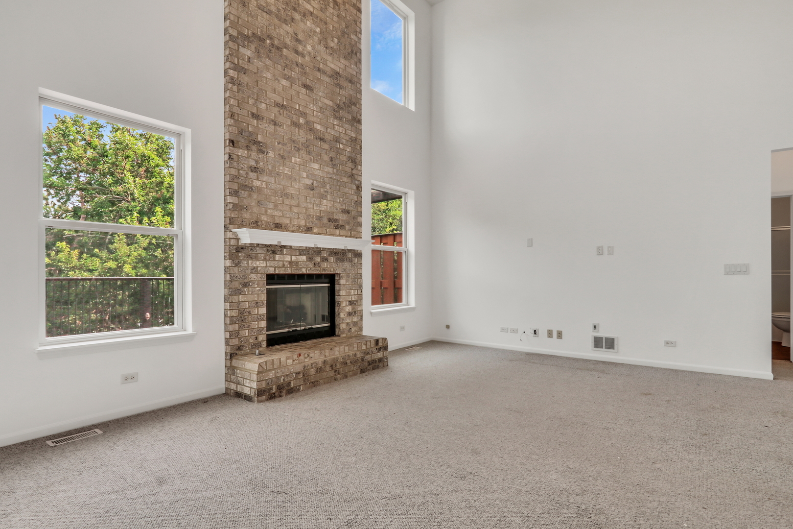 1015 Timber Lake Drive Property Photo 26