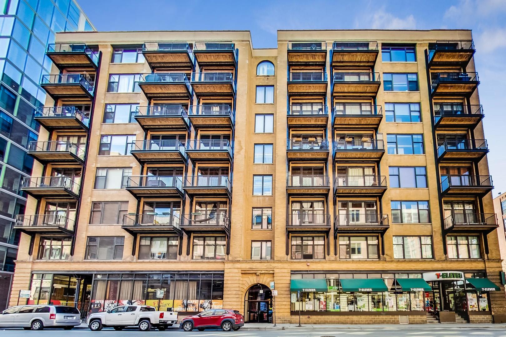 625 W Jackson Boulevard 512 Property Photo 1