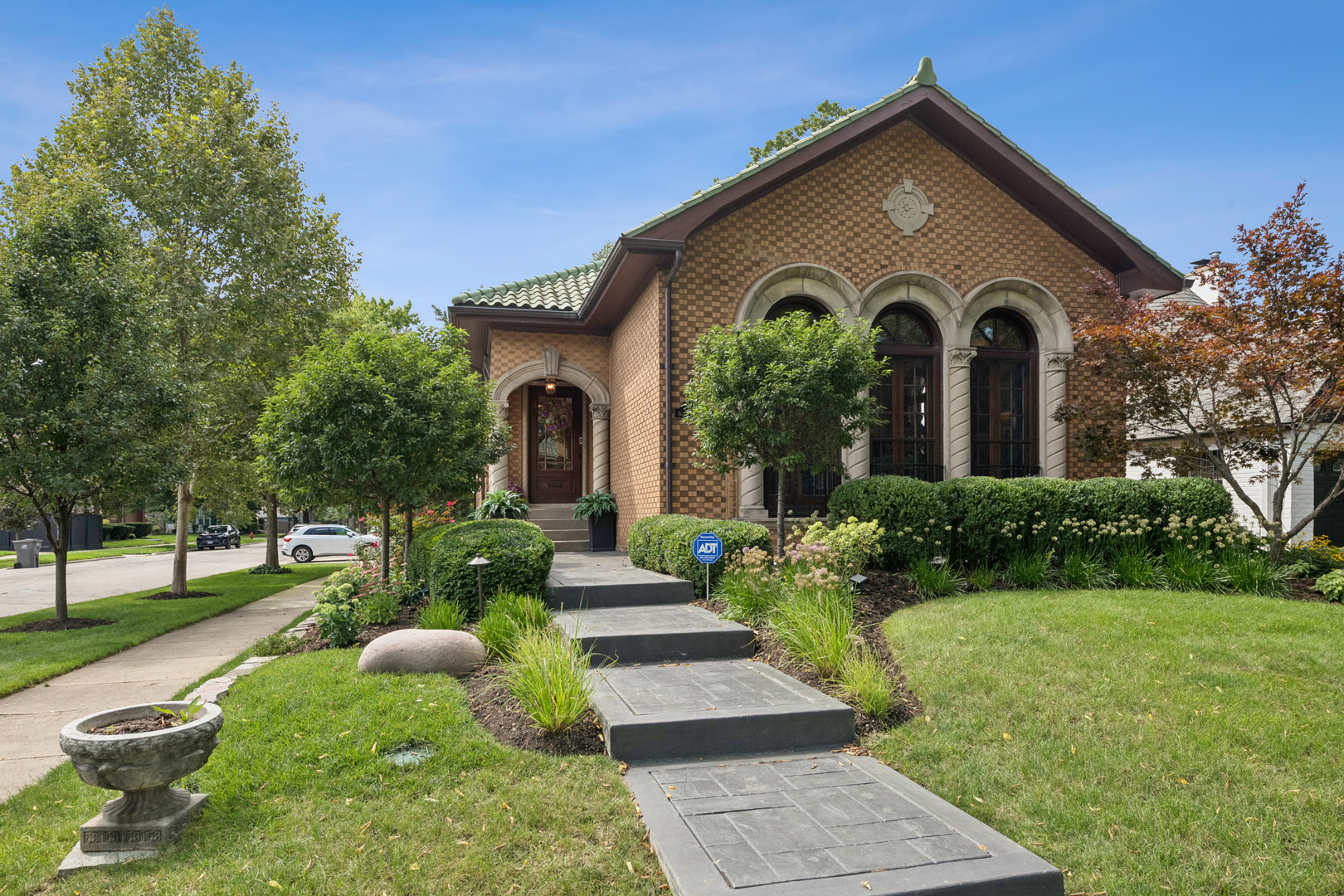 1101 Rossell Avenue Property Photo 2