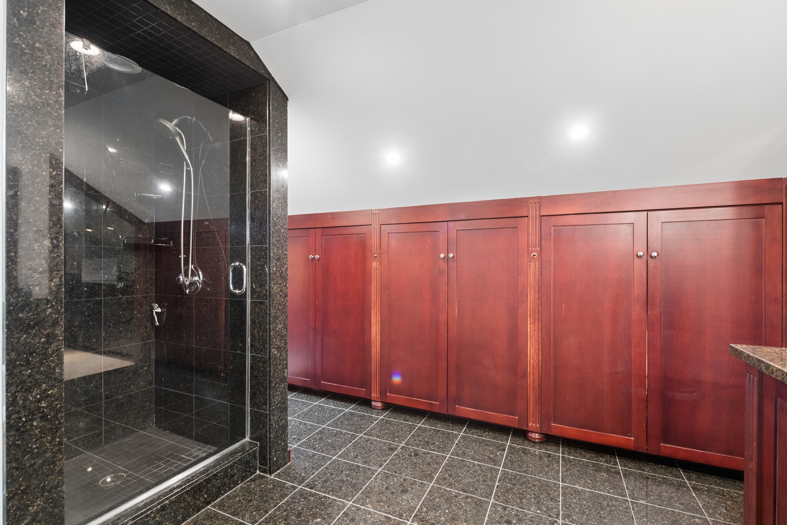 1101 Rossell Avenue Property Photo 23