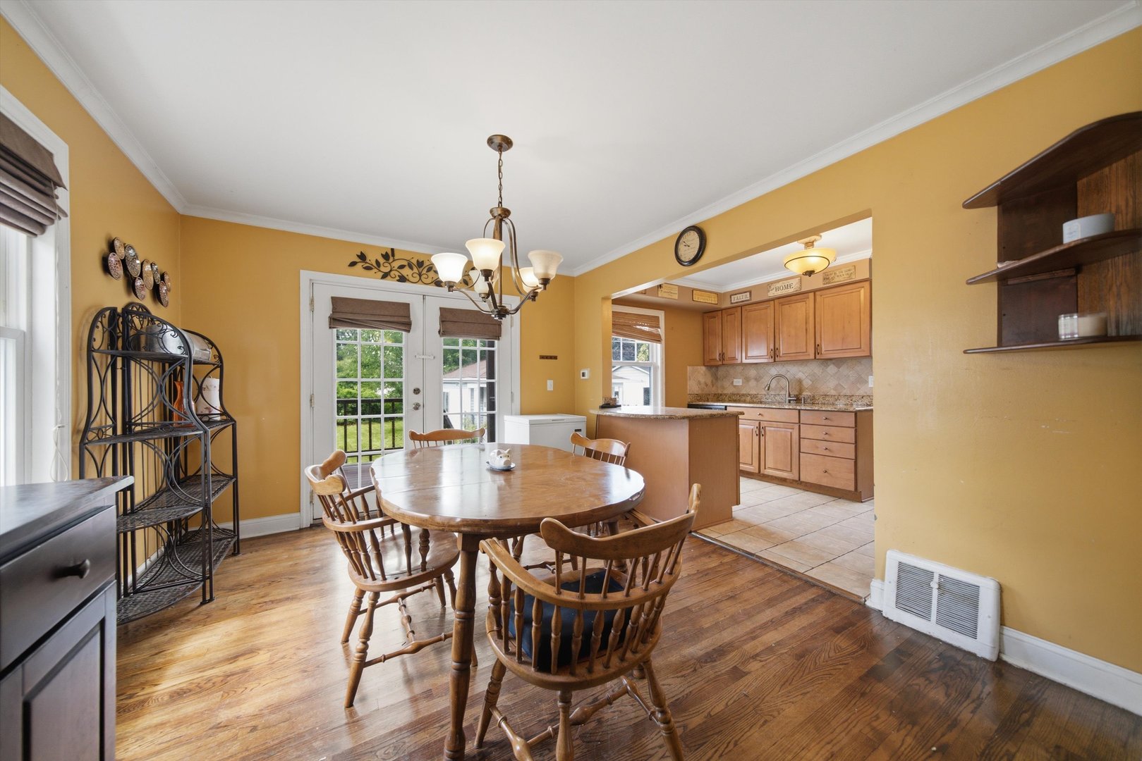 1446 Manchester Avenue Property Photo 11