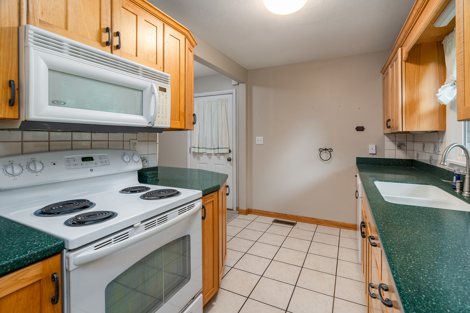 222 Bay Road Property Photo 6
