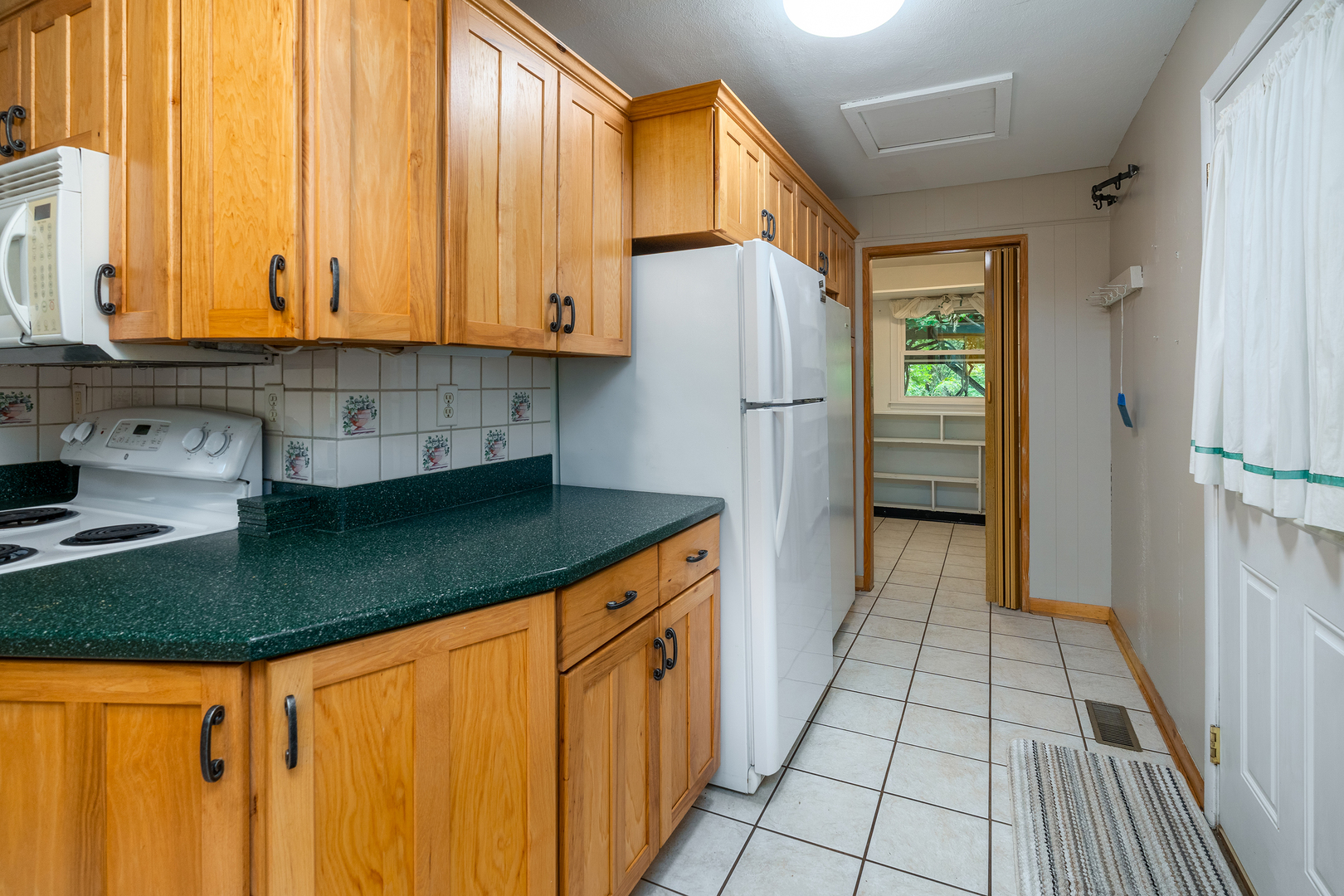 222 Bay Road Property Photo 8