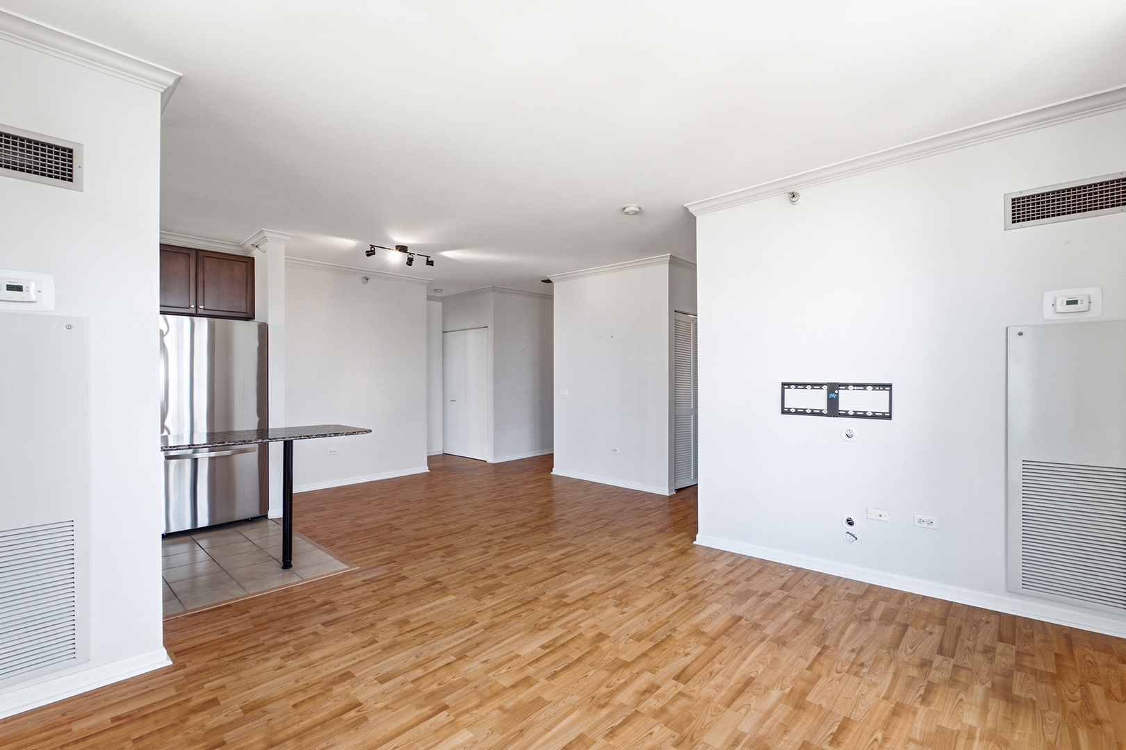 600 N Dearborn Street 1501 Property Photo 5