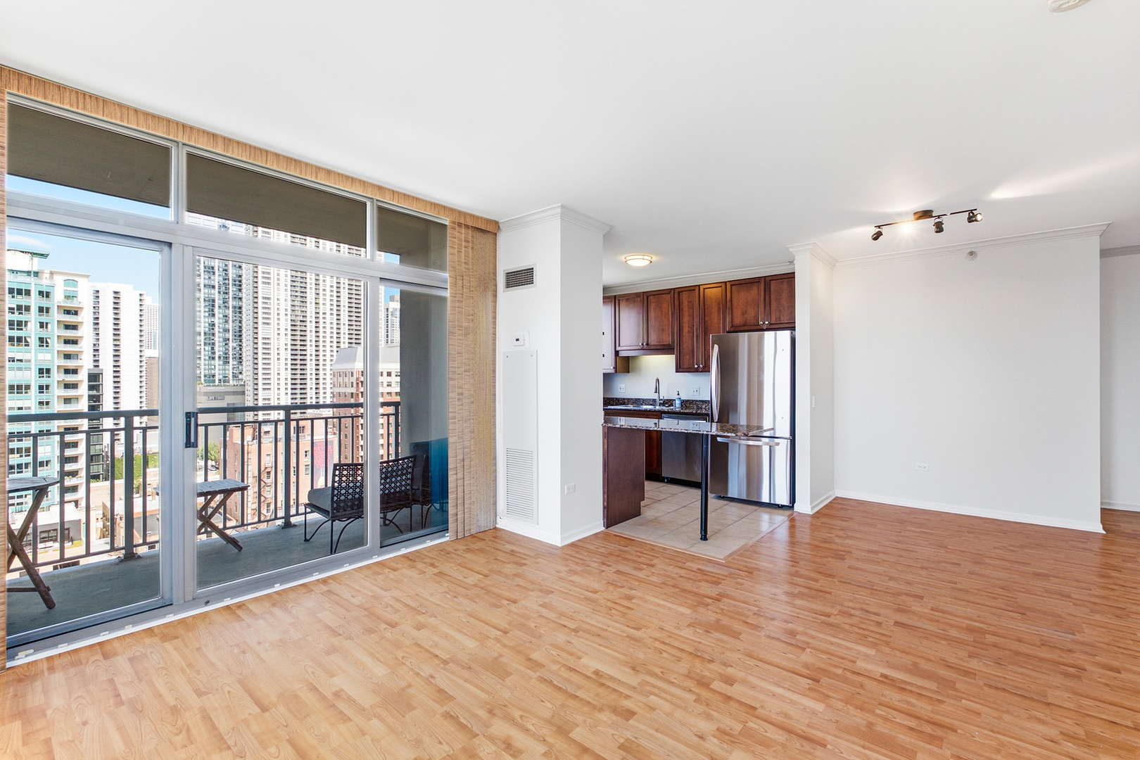 600 N Dearborn Street 1501 Property Photo 6