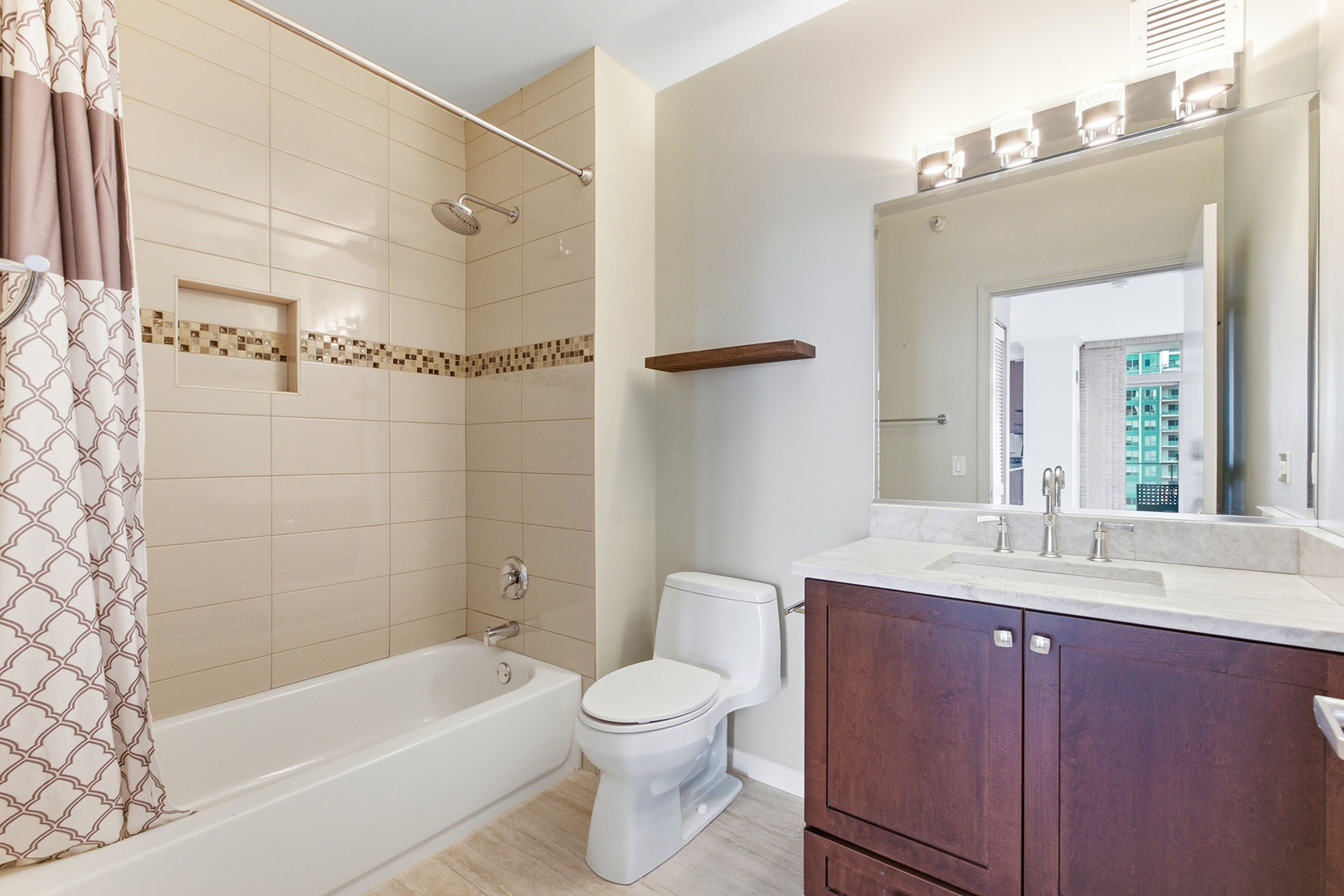 600 N Dearborn Street 1501 Property Photo 13