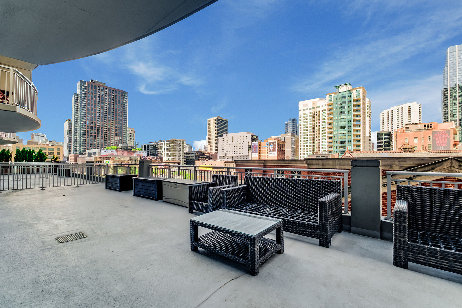 600 N Dearborn Street 1501 Property Photo 19