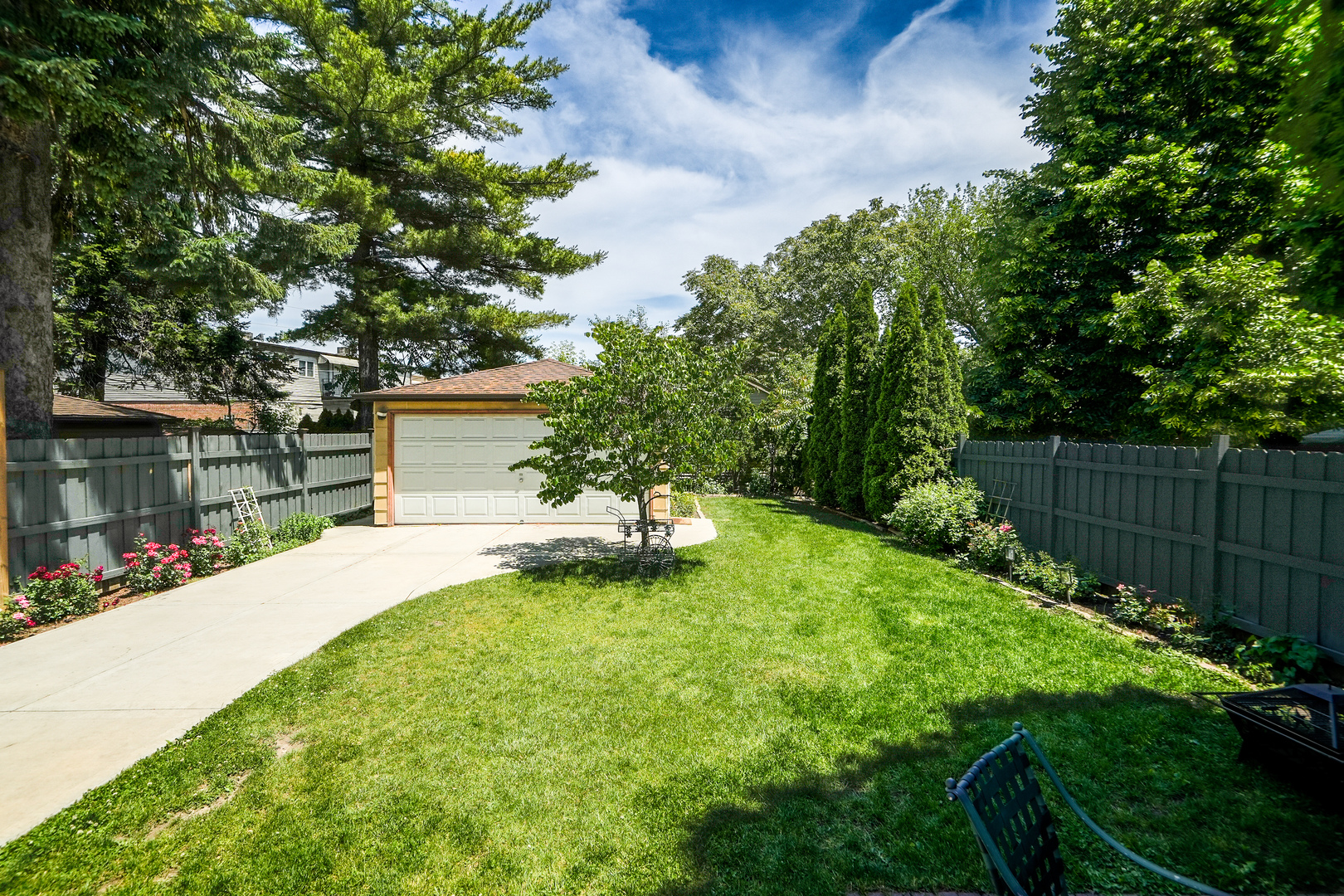 2651 Oak Street Property Photo 46