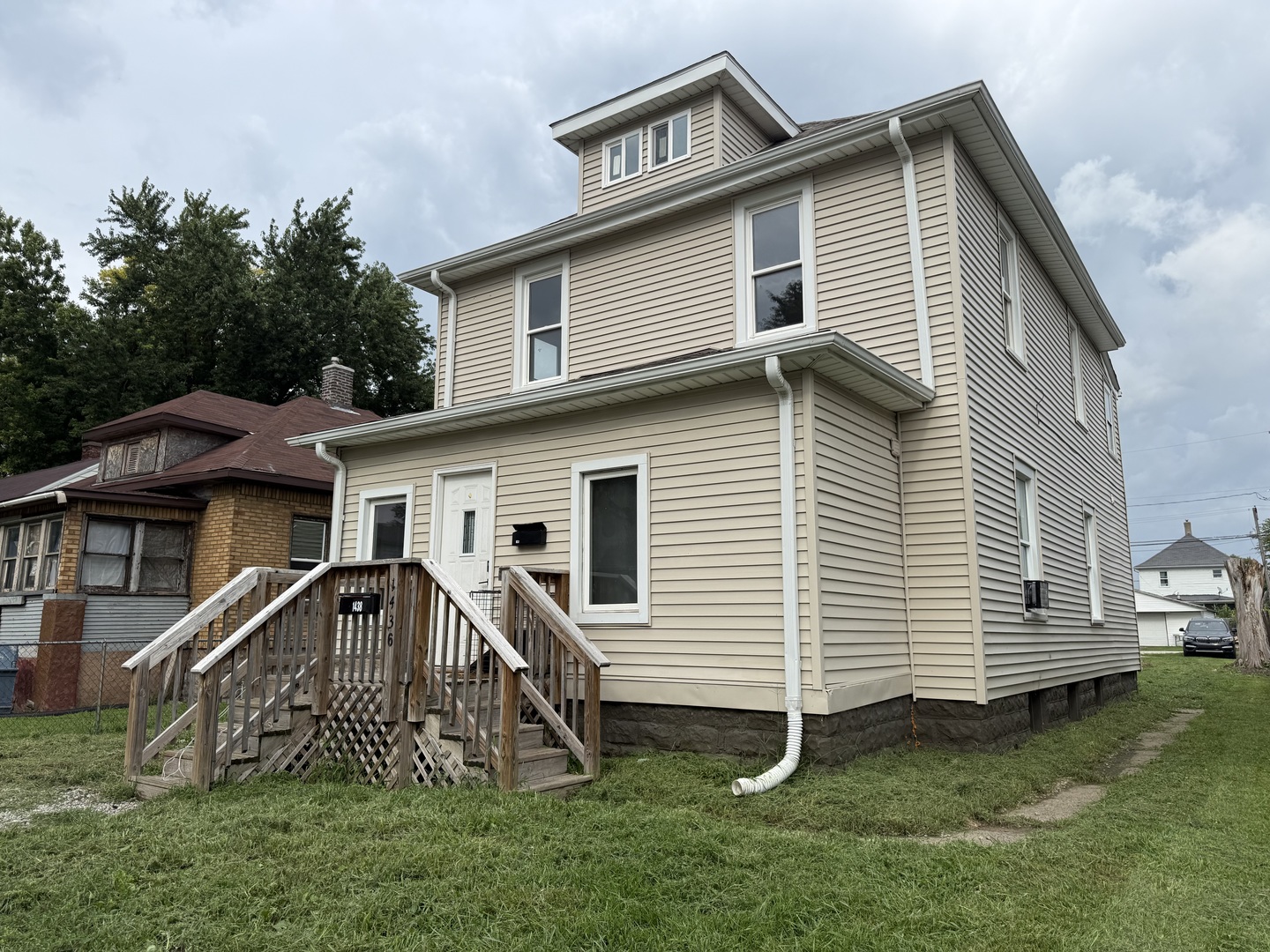 1438 18th Street Property Photo 3