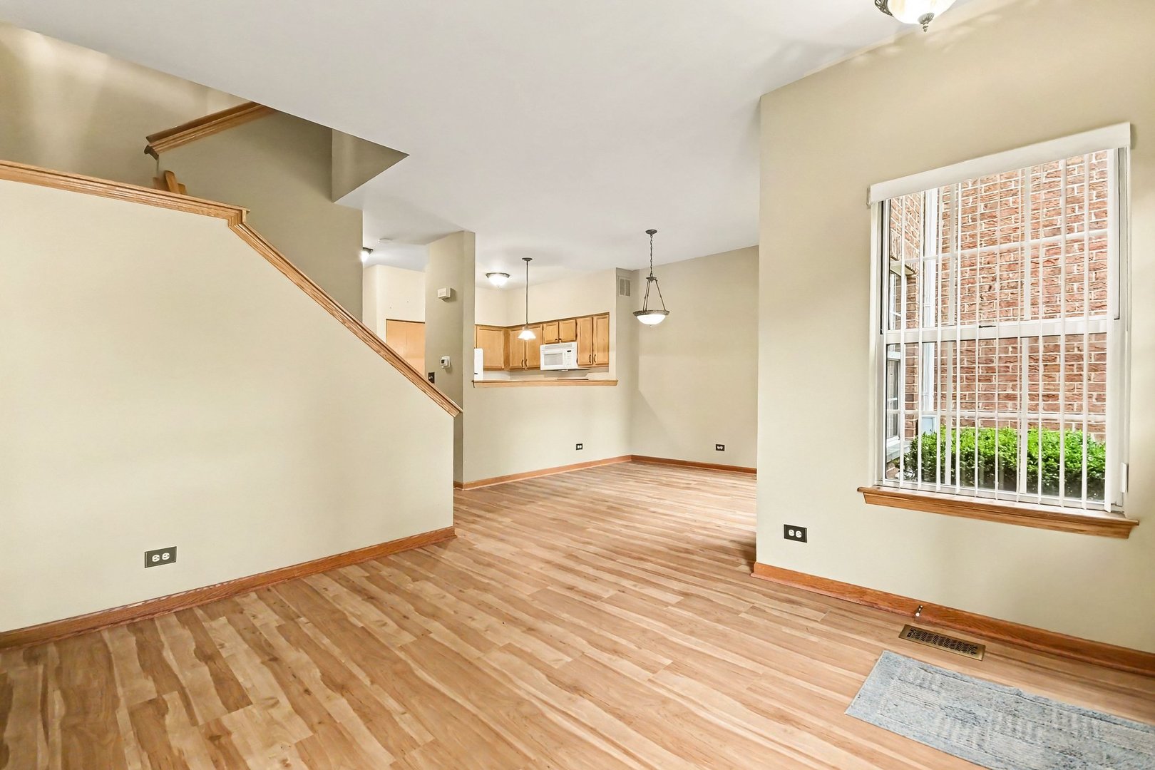 3 4 Seasons Court Property Photo 6