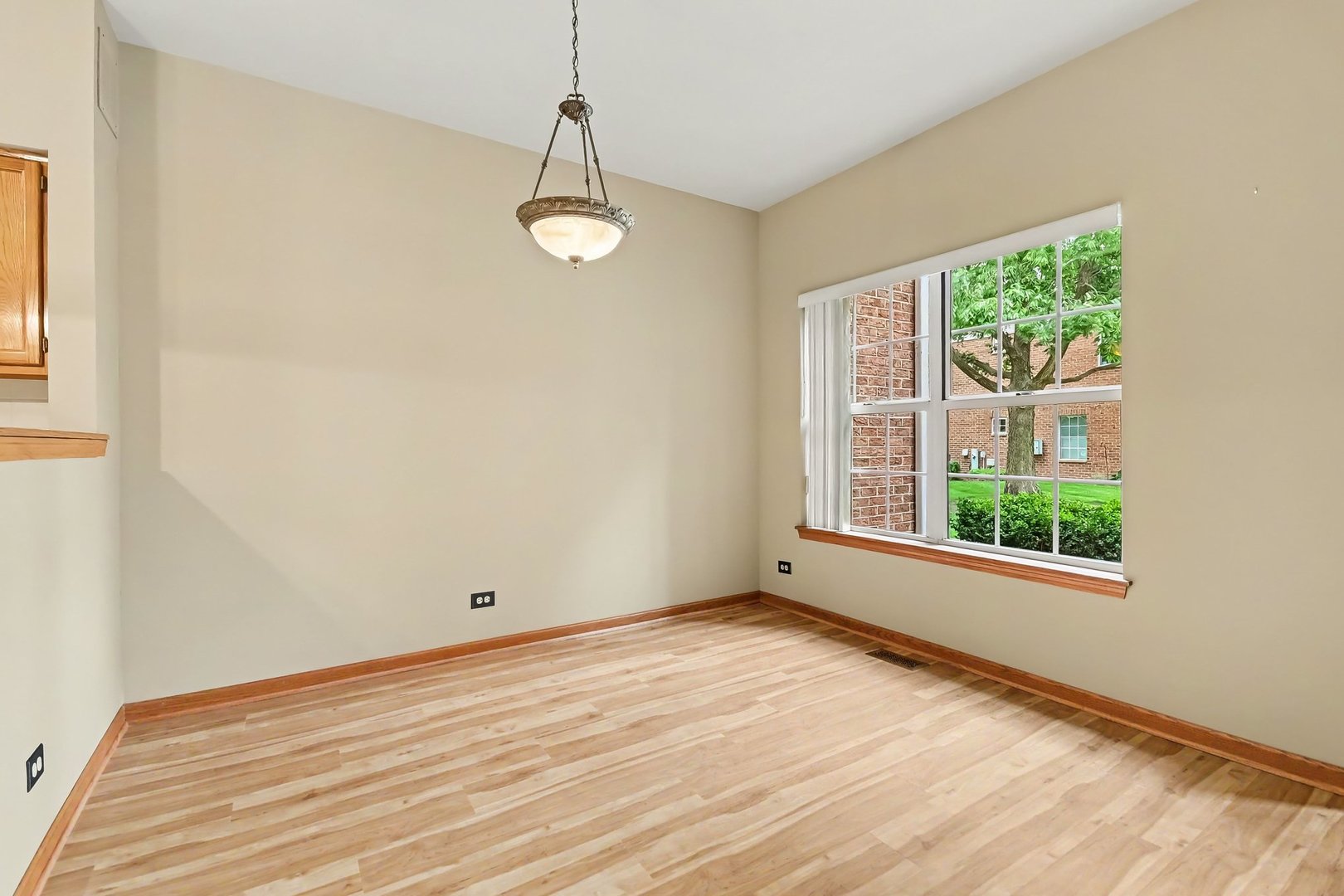 3 4 Seasons Court Property Photo 8