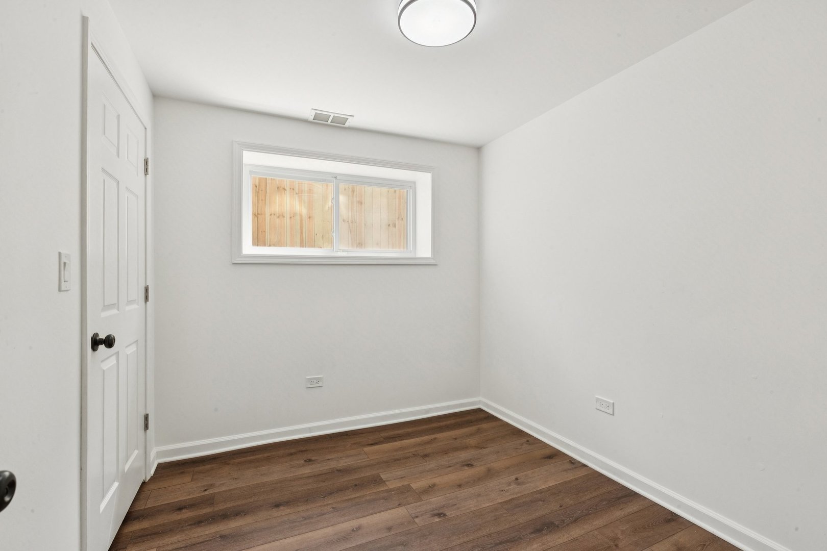 9935 S Winston Avenue Property Photo 23