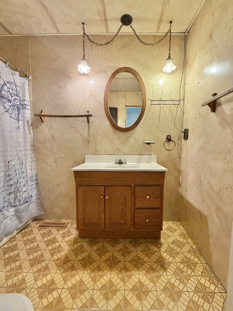 54 Lafayette Street Property Photo 11