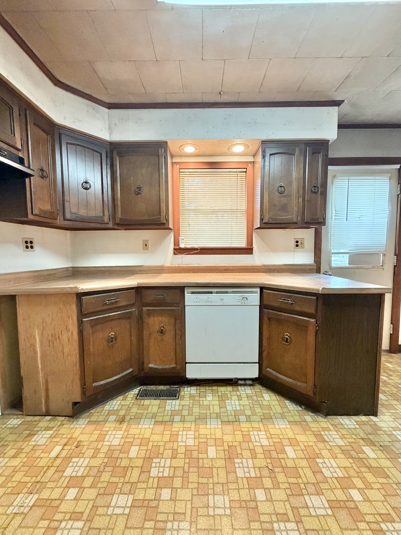 54 Lafayette Street Property Photo 15