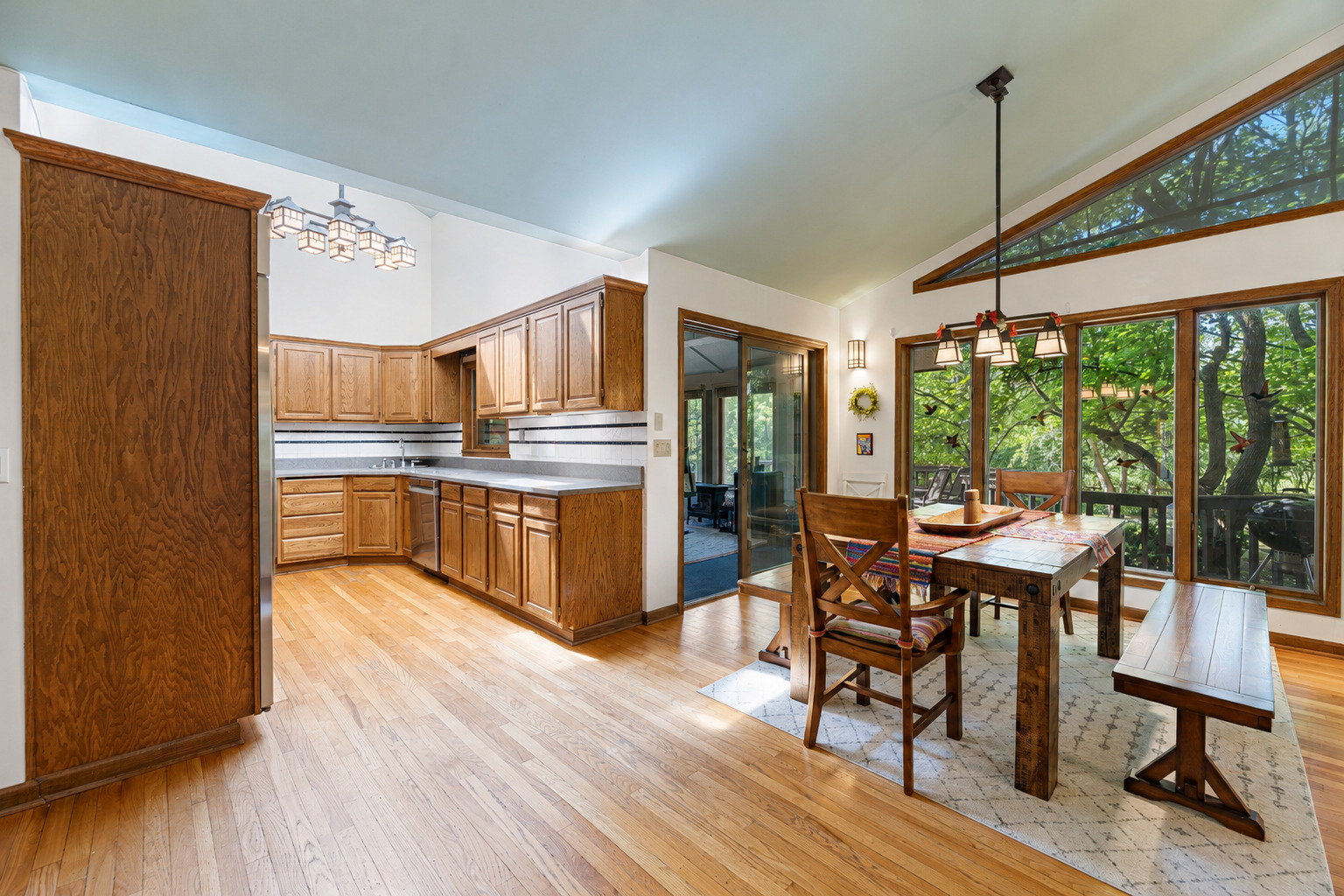 1543 N Saint Marys Road Property Photo 8