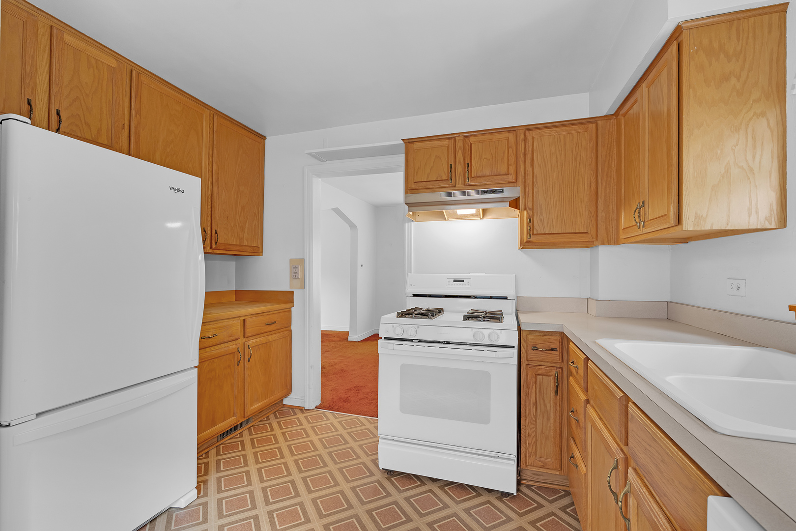 9932 S Maplewood Avenue Property Photo 10