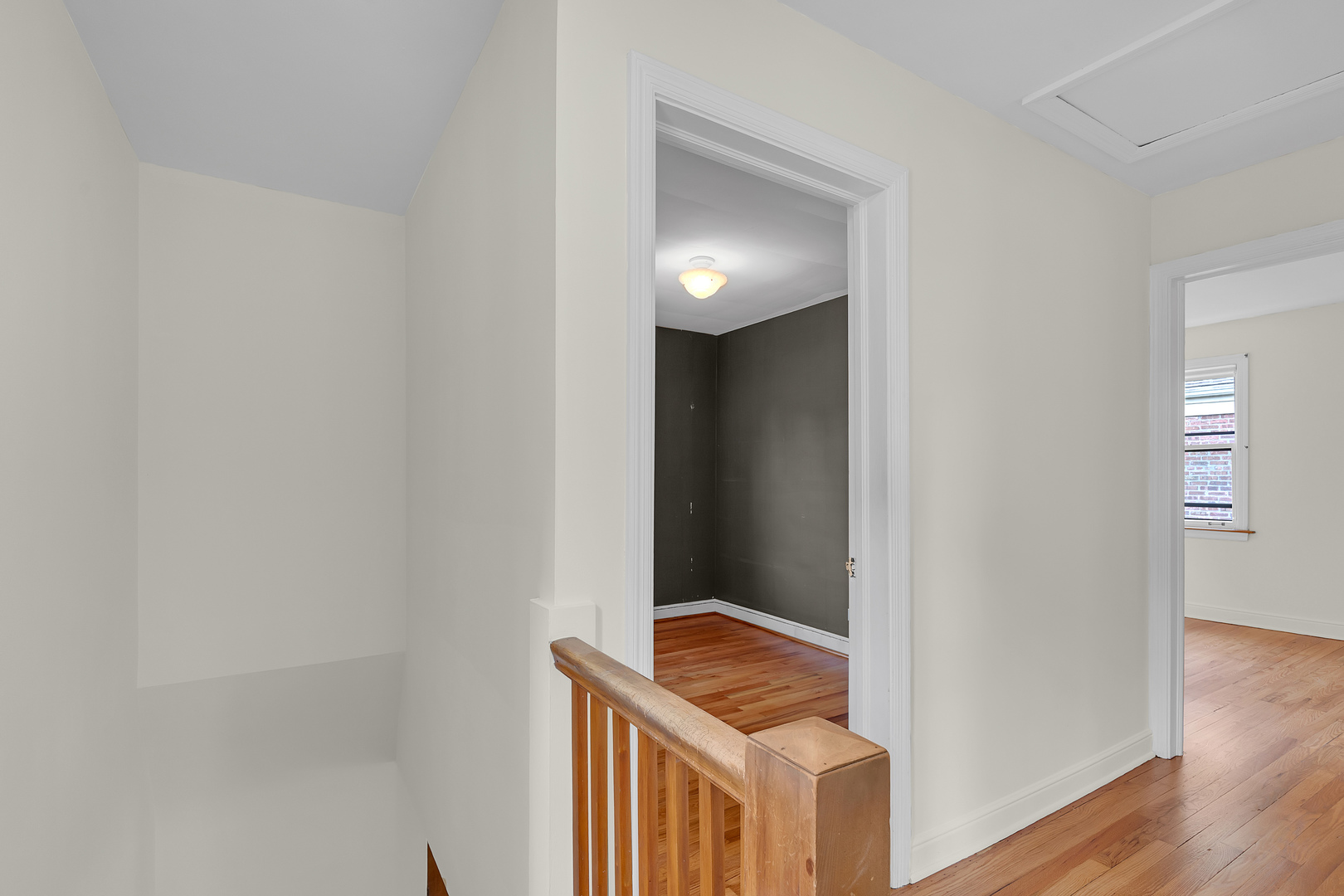 9932 S Maplewood Avenue Property Photo 15