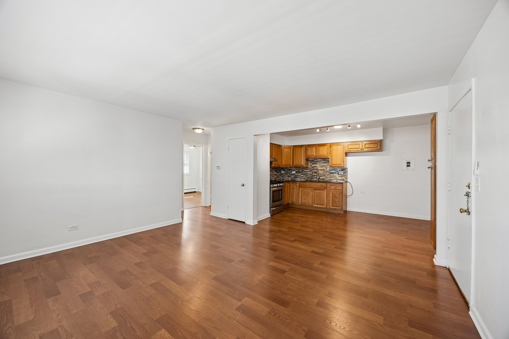 929 S Oak Park Avenue 3ne Property Photo 11