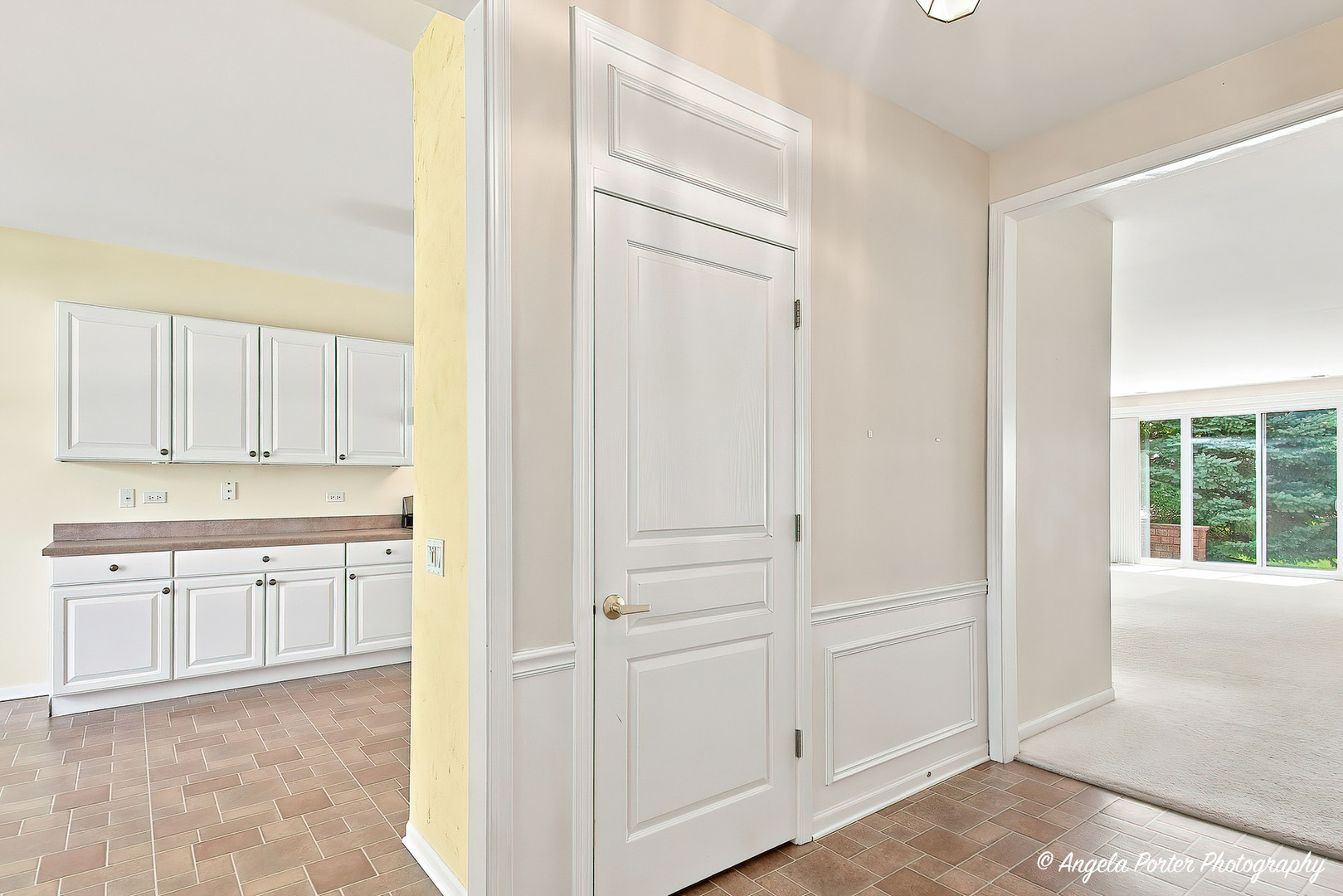 11796 Borhart Drive Property Photo 4