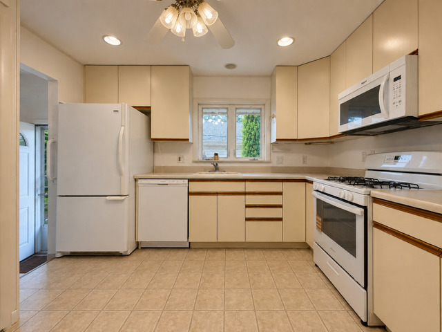 124 Harlem Avenue Property Photo 8