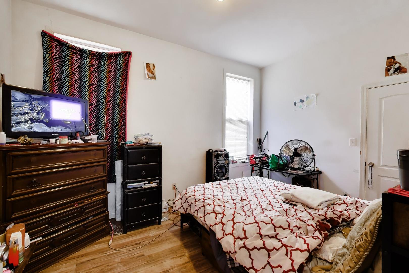 1418 S Saint Louis Avenue Property Photo 16