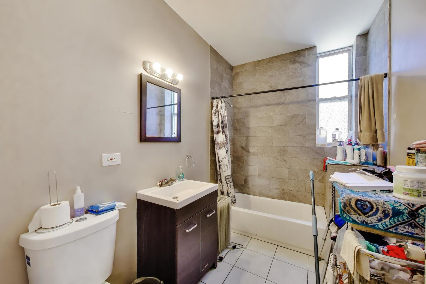 1418 S Saint Louis Avenue Property Photo 20