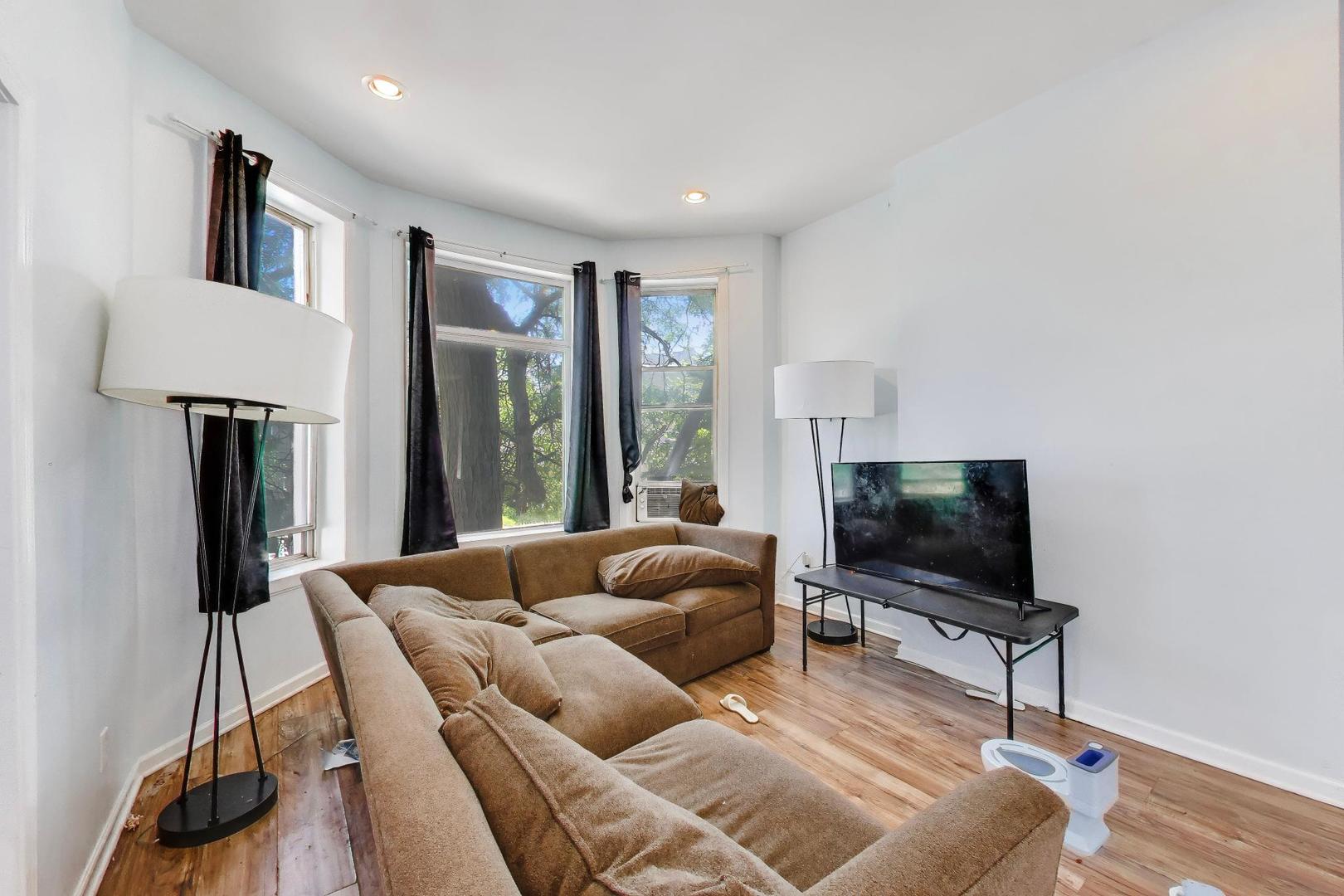 1418 S Saint Louis Avenue Property Photo 23