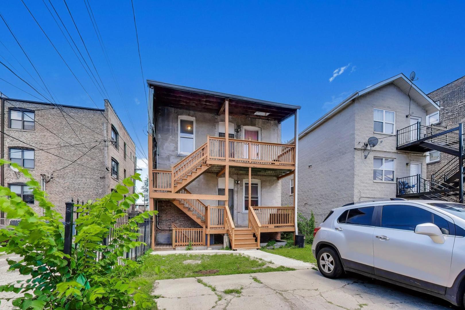 1418 S Saint Louis Avenue Property Photo 43