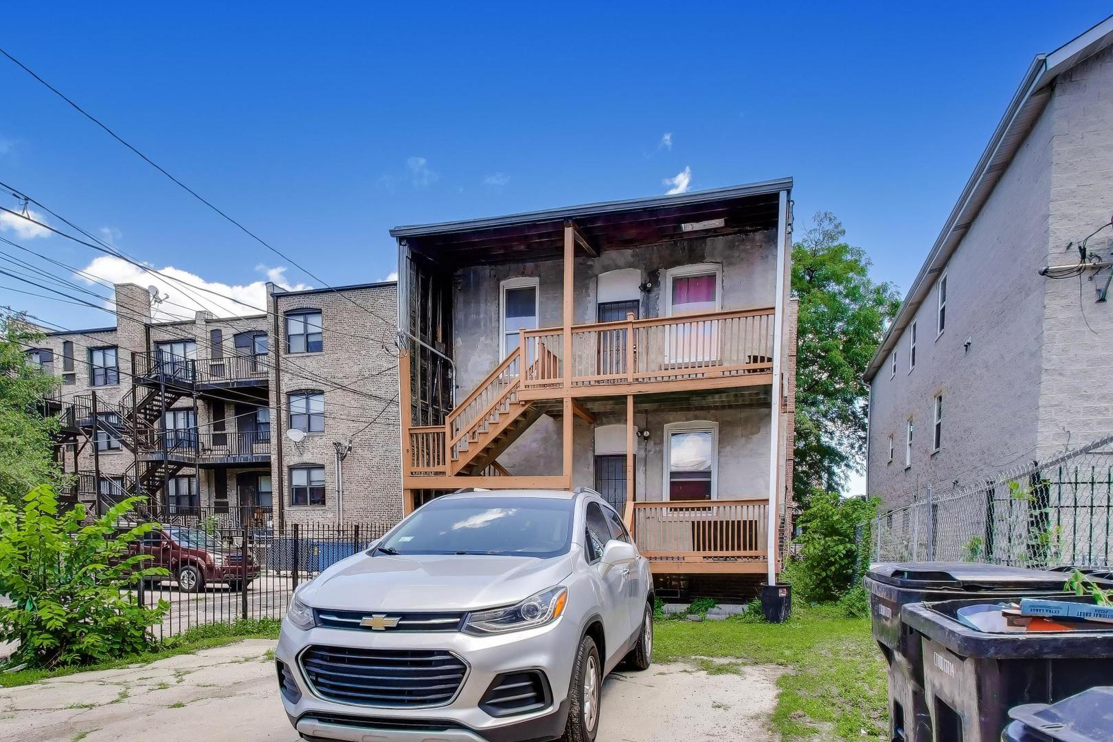 1418 S Saint Louis Avenue Property Photo 45