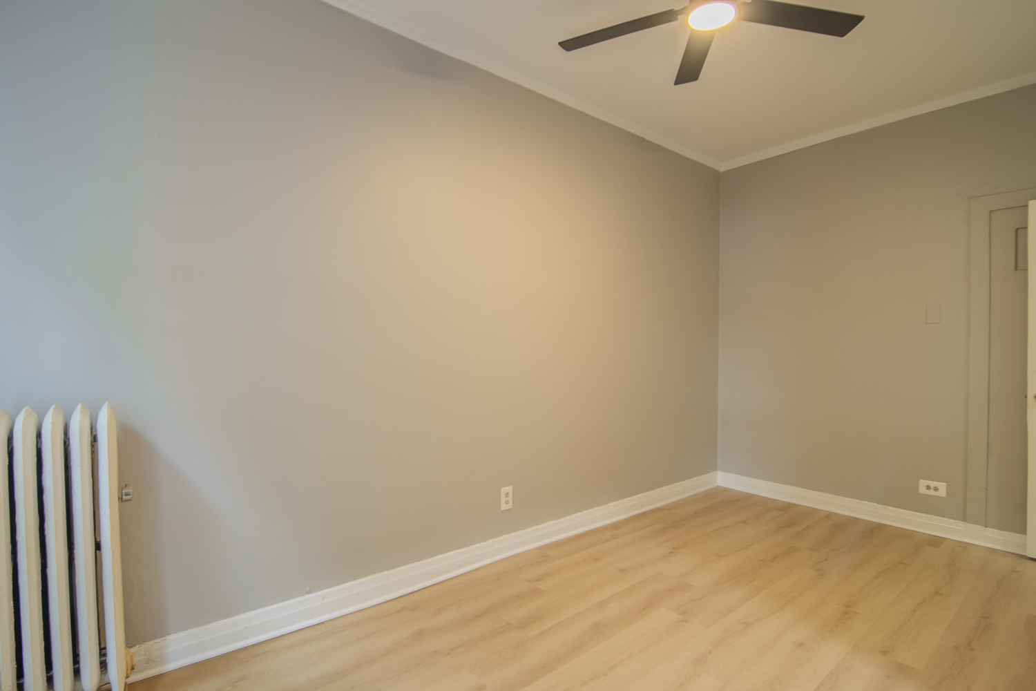 1414 W Pratt Boulevard 120 Property Photo 6