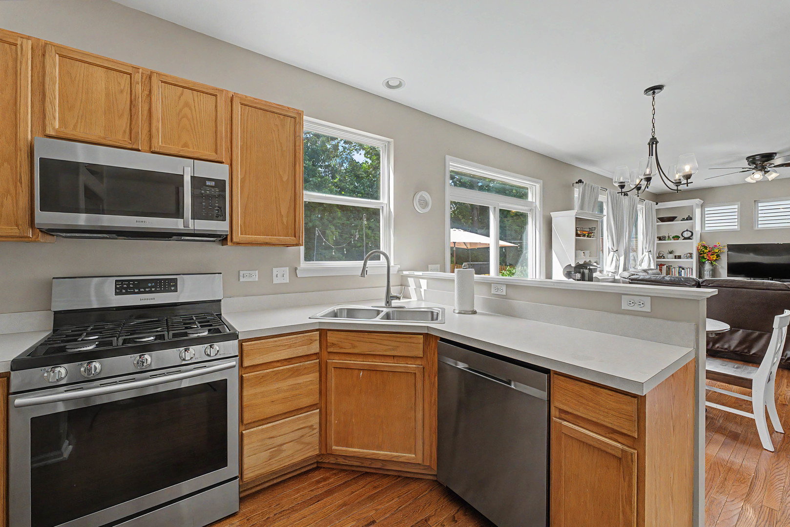 307 S Cornerstone Drive Property Photo 12