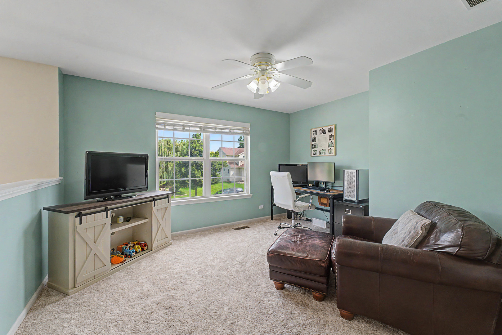 307 S Cornerstone Drive Property Photo 19