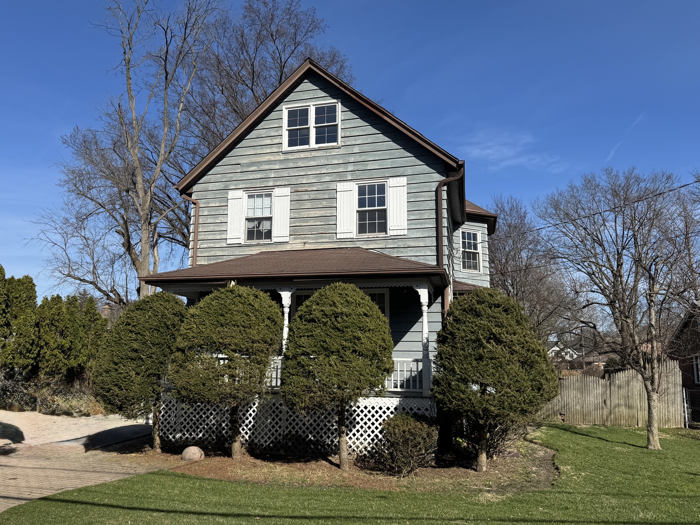 933 Harms Road Property Photo 1